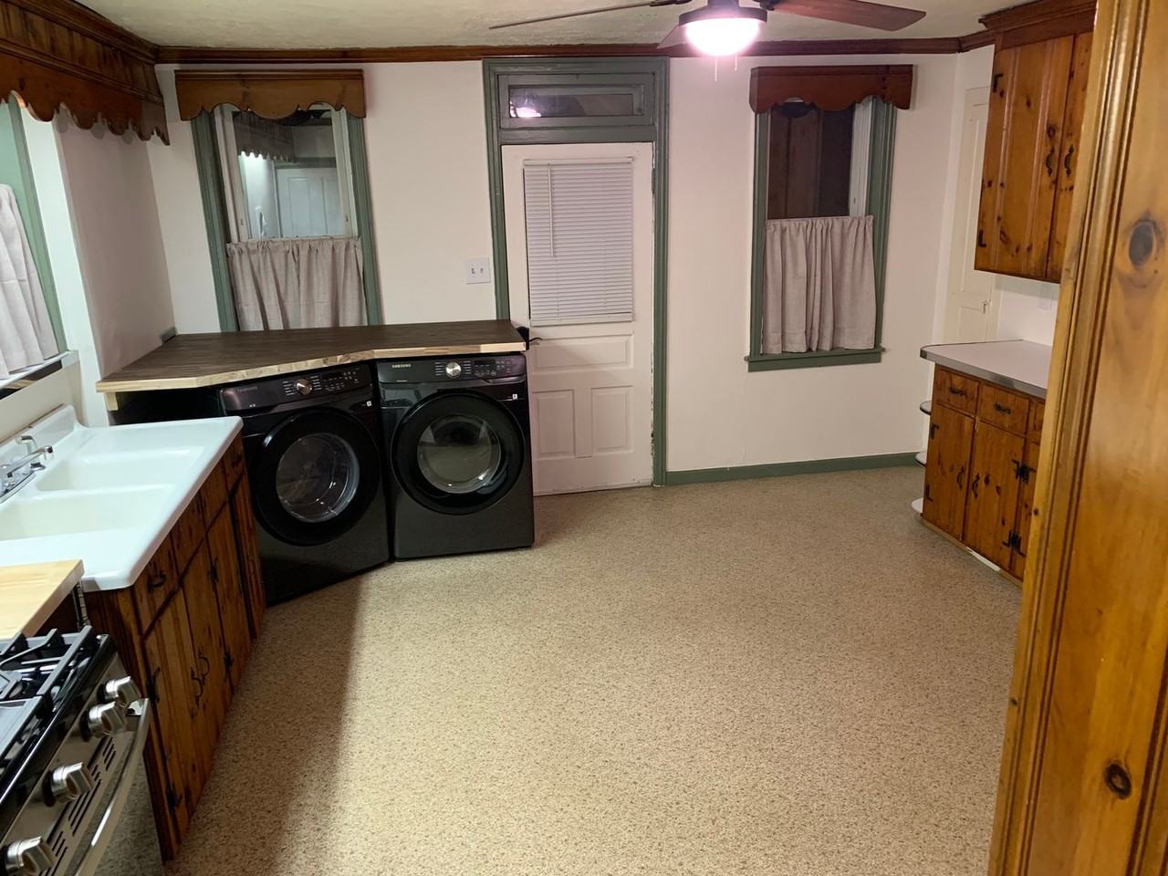 179 N Water St - Photo 4 of 24