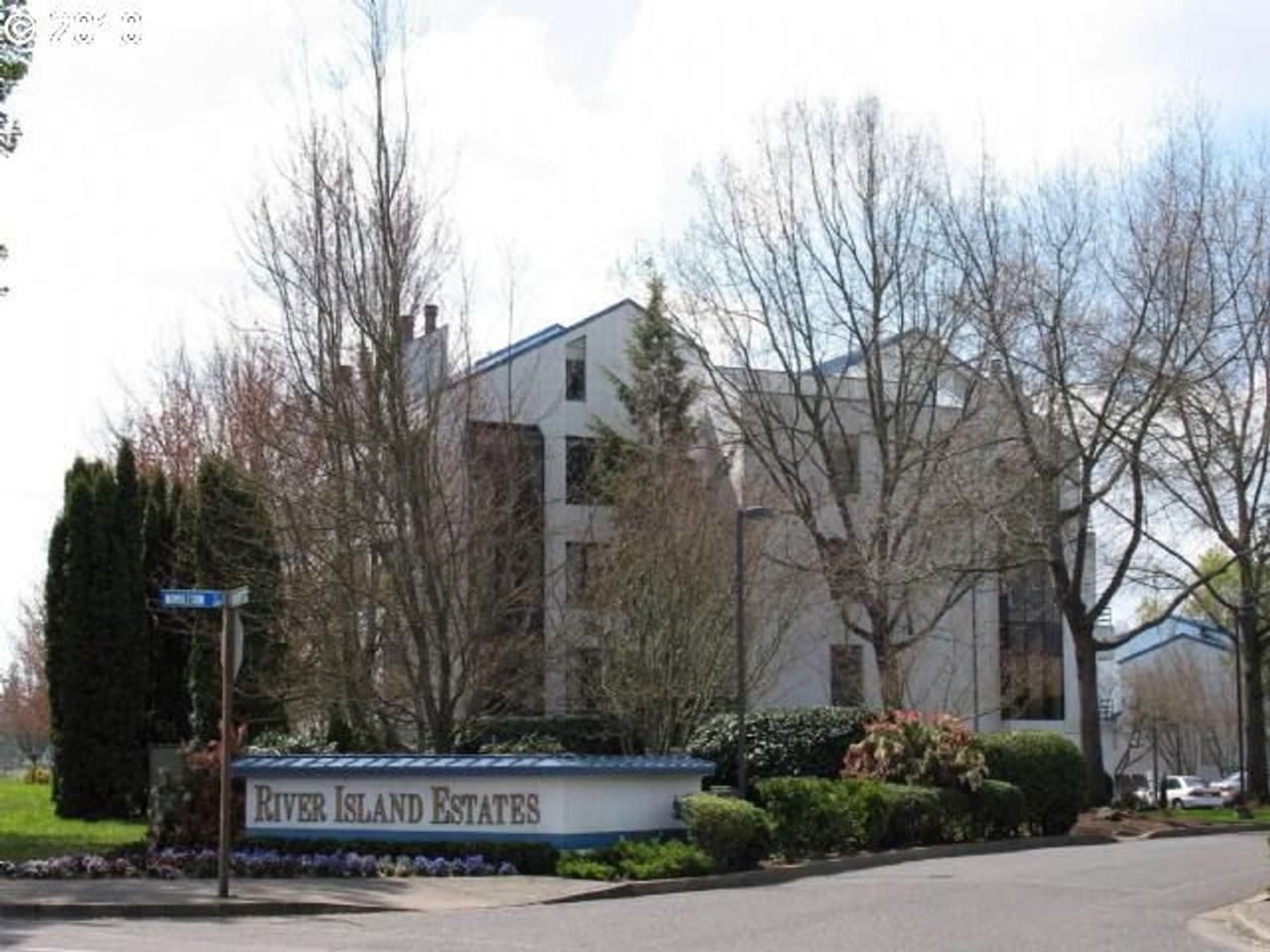 612 Wimbledon Ct - Photo 2 of 12