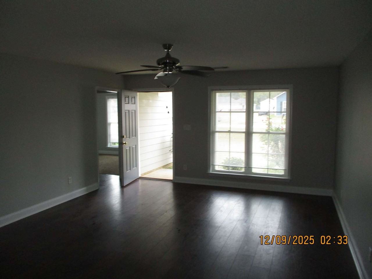 1290 Askew Dr NE - Photo 4 of 11