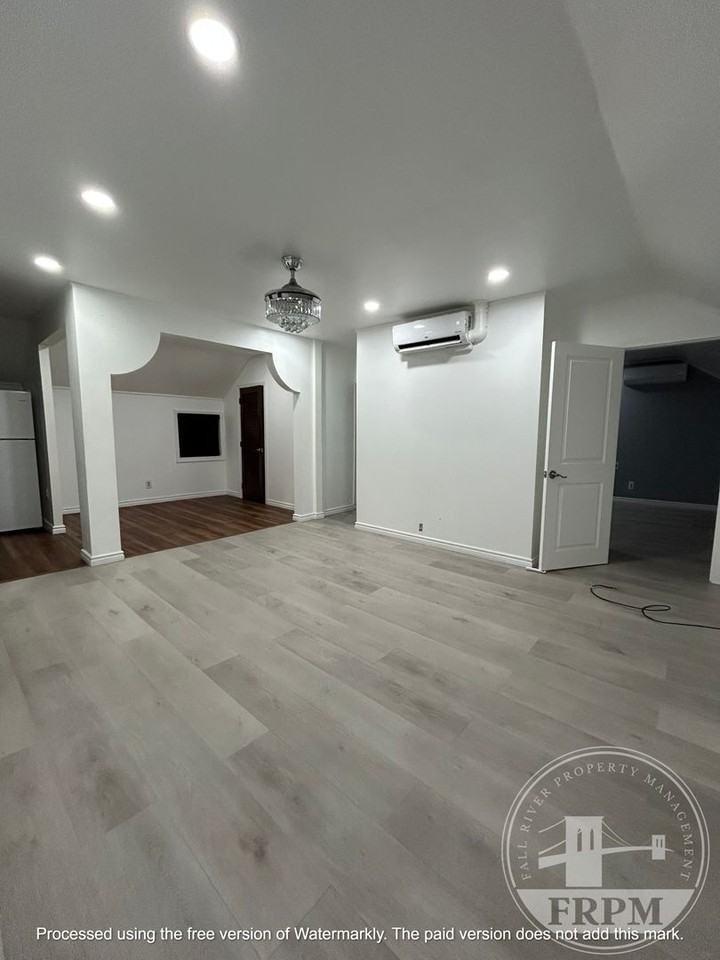 64 Eddy St - Photo 4 of 12