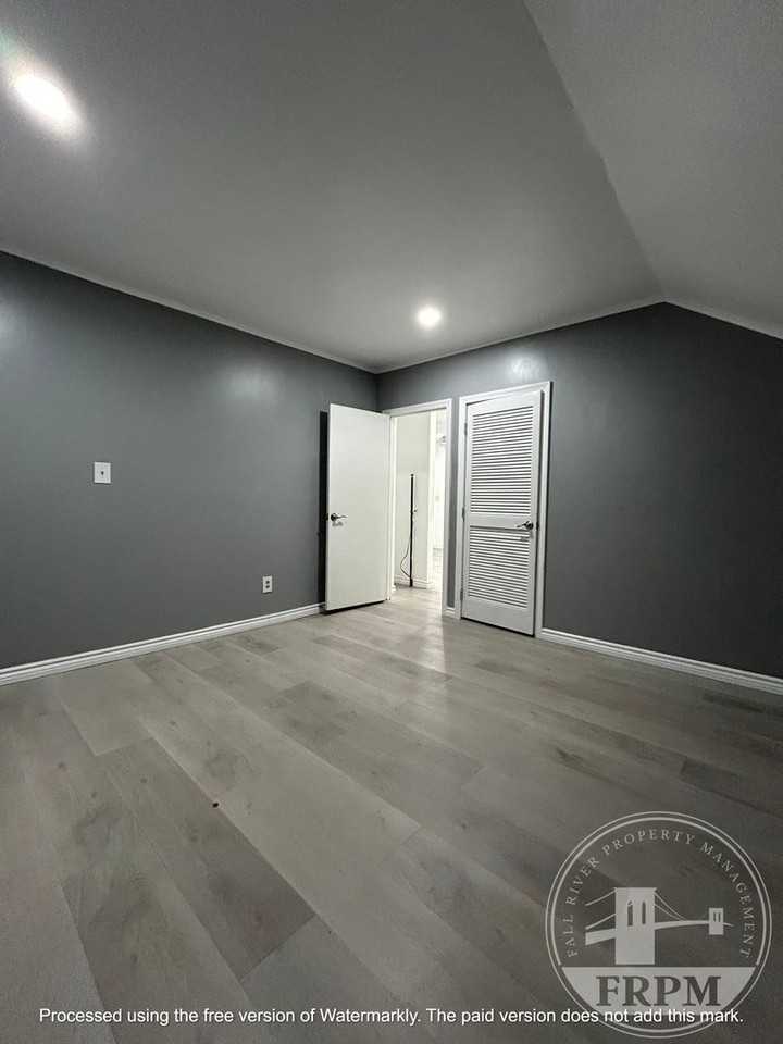 64 Eddy St - Photo 7 of 12