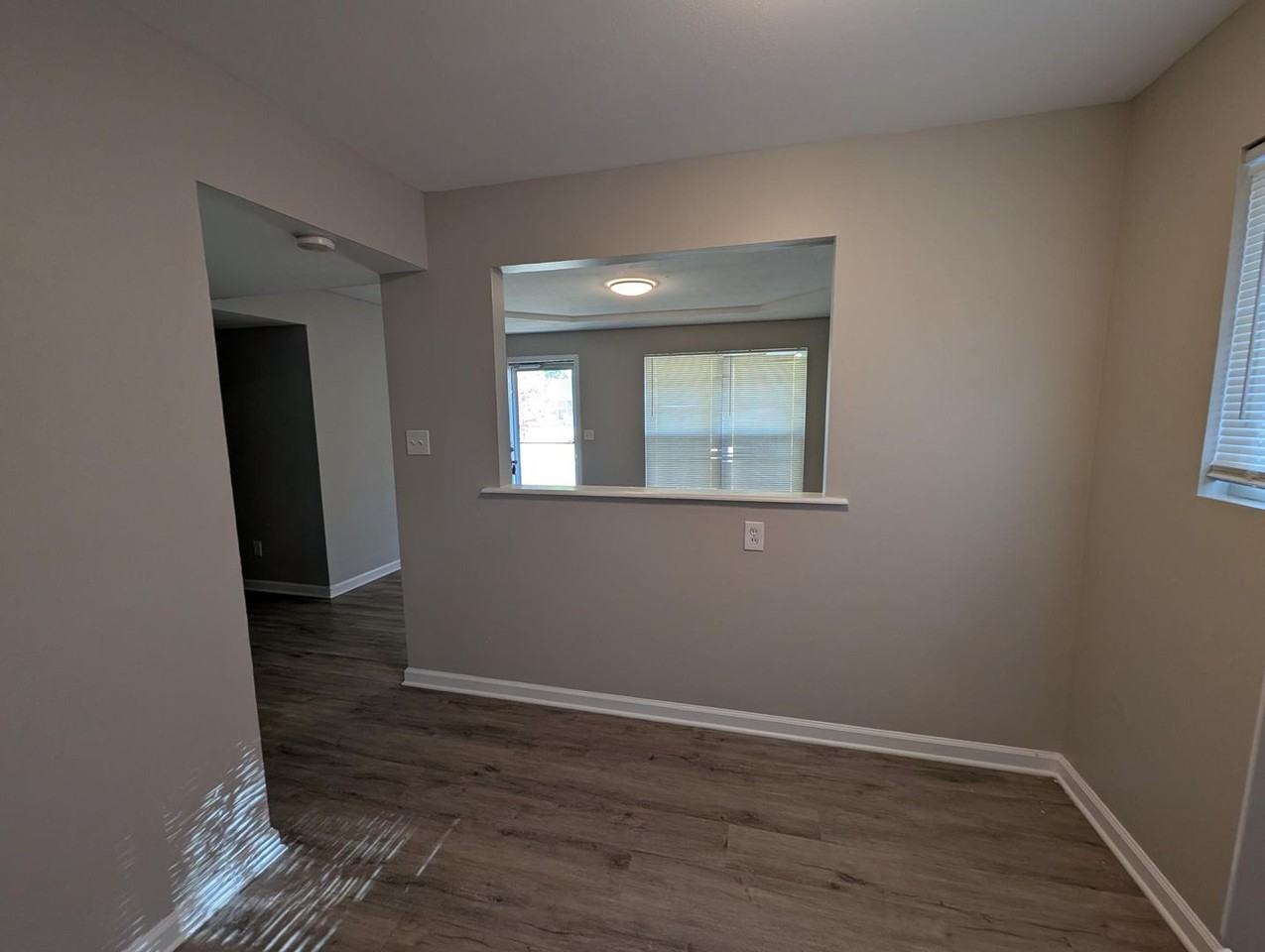 2335 Grants Pkwy - Photo 4 of 8