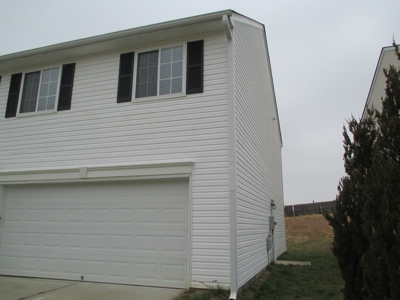 5 Elsworth Ct - Photo 3 of 17