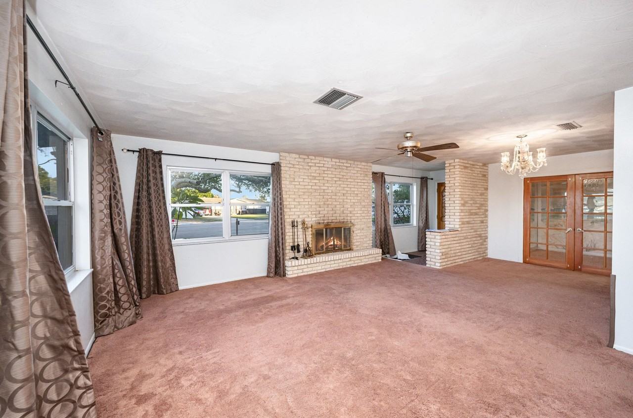 4320 Beacon Ave - Photo 3 of 18