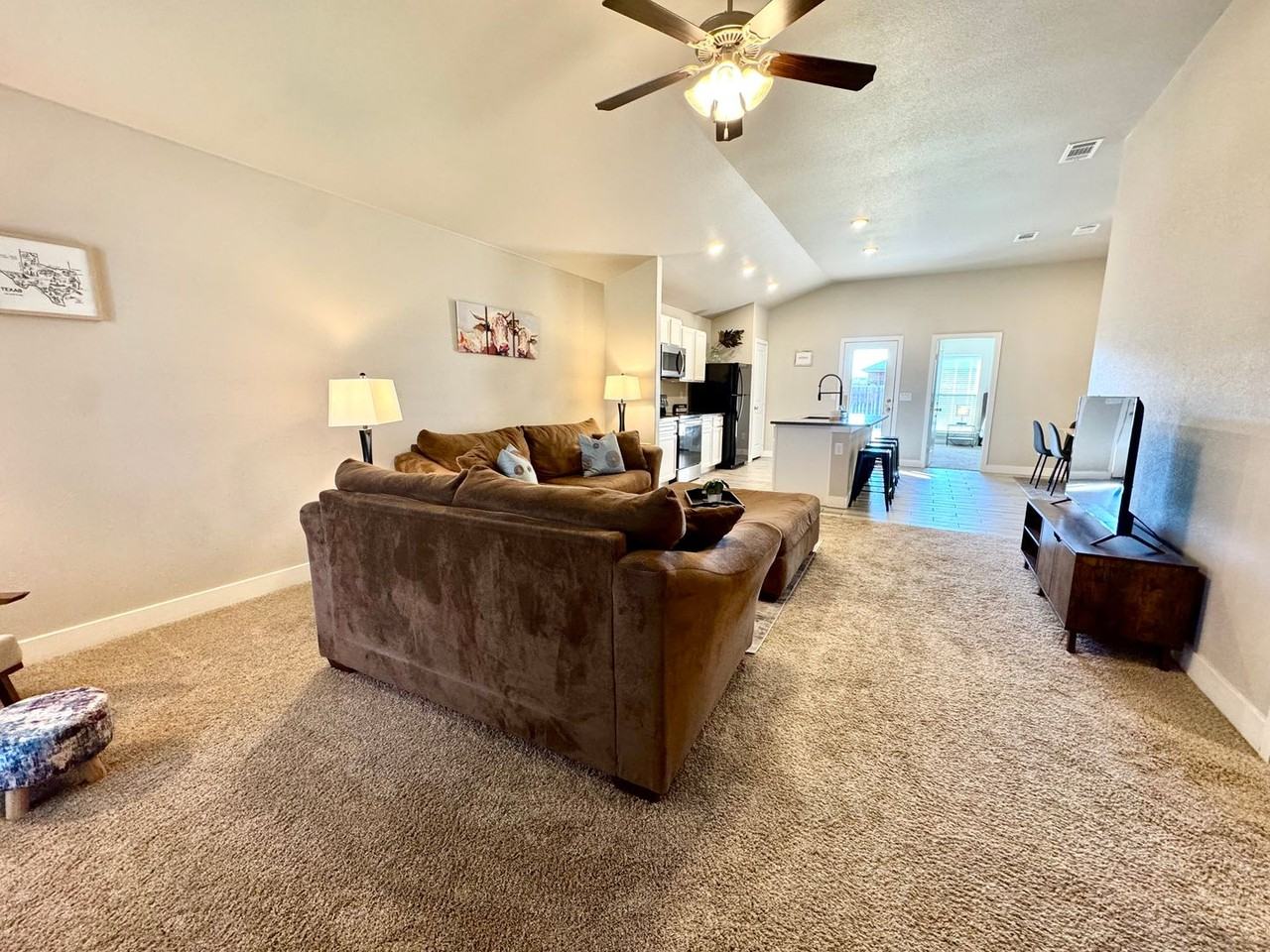 3108 Urbana Avenue - Photo 6 of 32