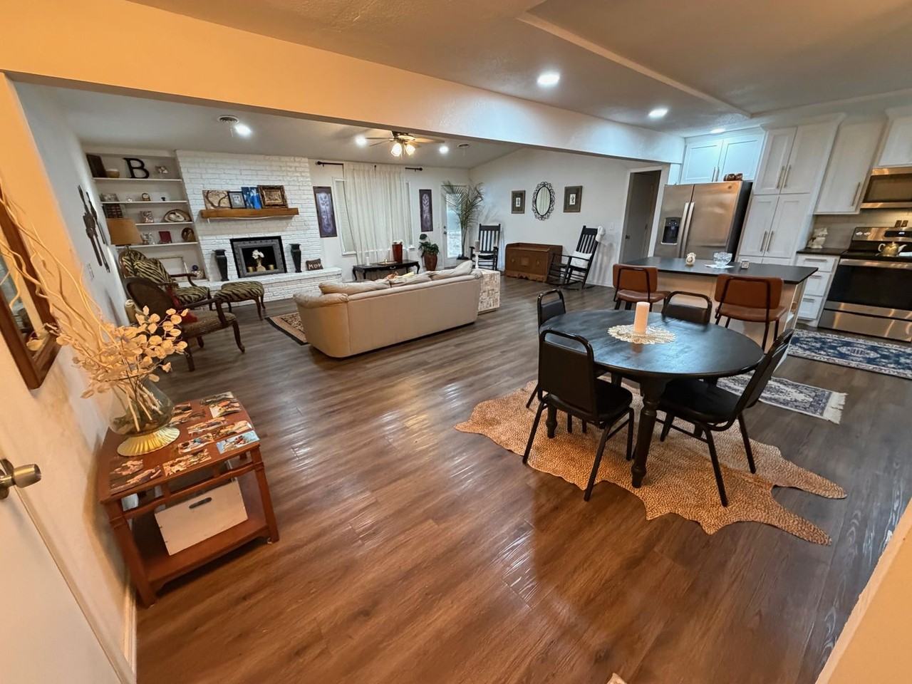 6008 Yale Street - Photo 2 of 24