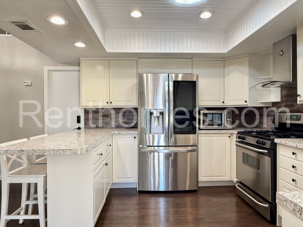 9911 Ivy Street - Photo 6 of 31