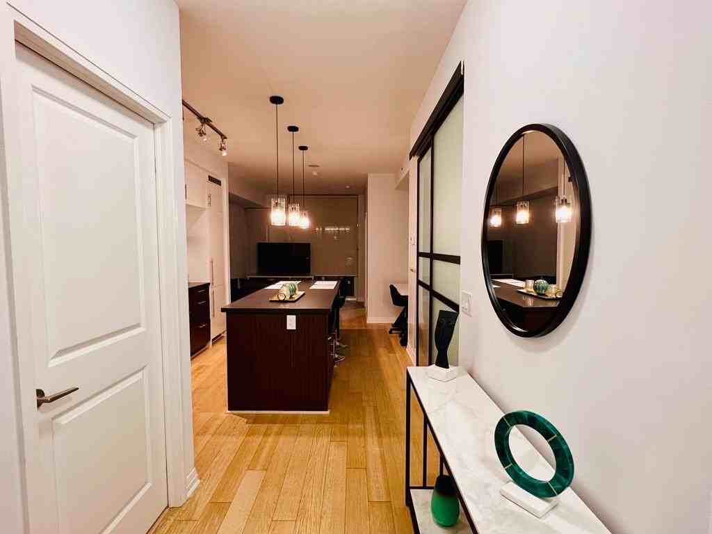 8 Mercer Street - Photo 3 of 25