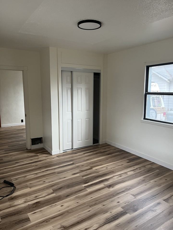 4909 W Alamosa St #1 - Photo 4 of 6