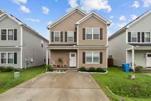 featured image of 824 Somb Moore Ways #1