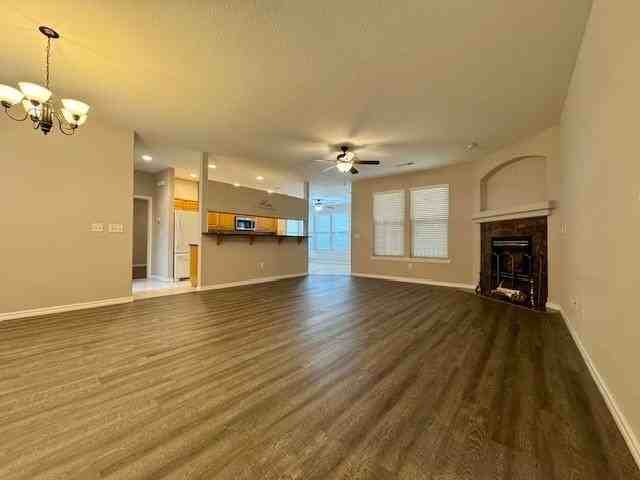 32 Tanyard Dr - Photo 4 of 21