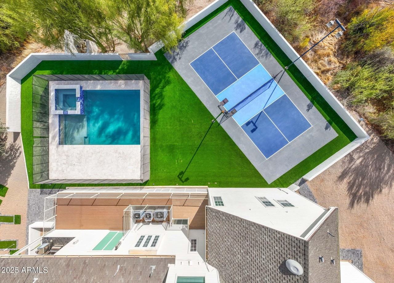 27921 N 153rd St - Photo 2 of 50