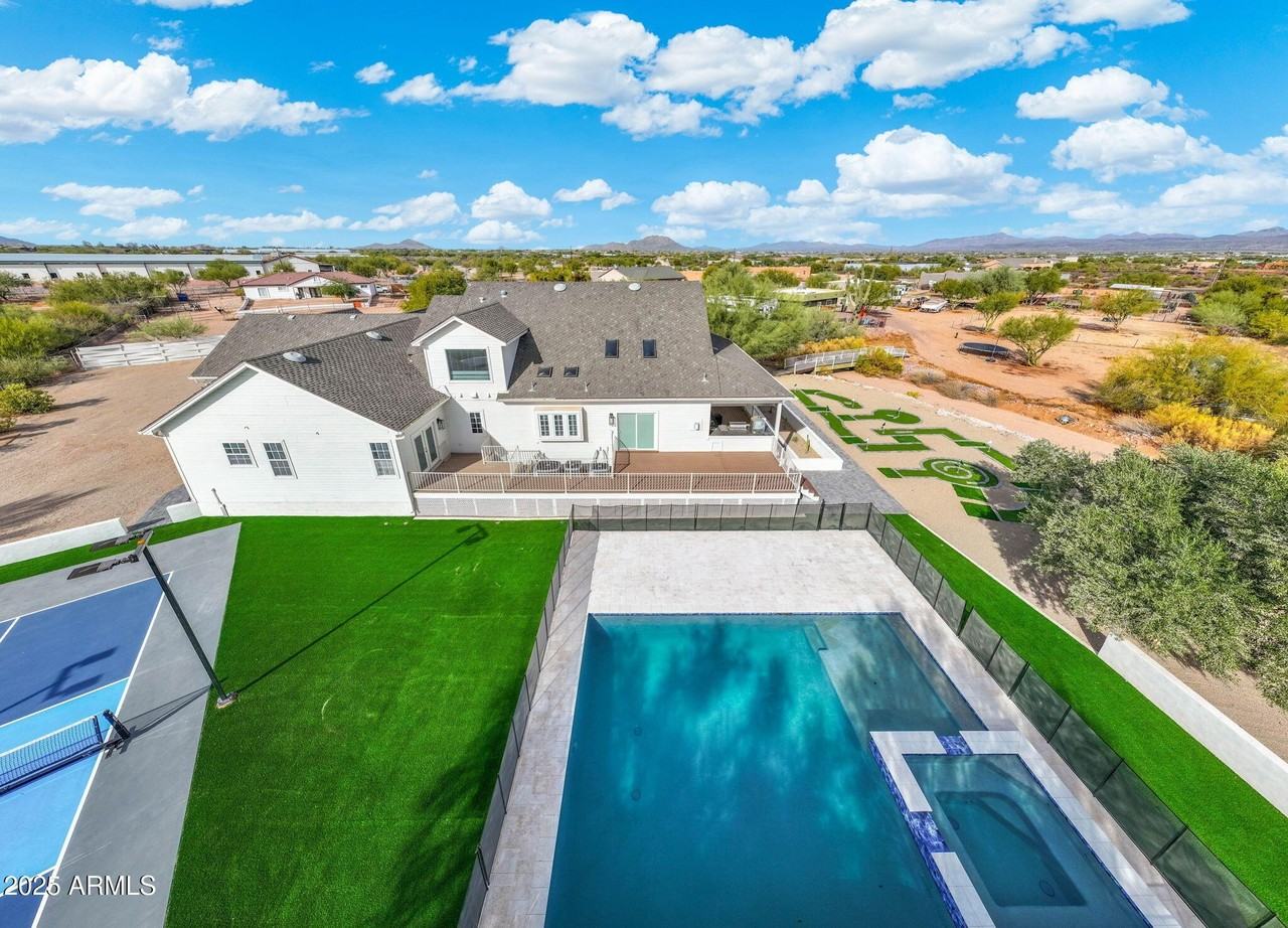 27921 N 153rd St - Photo 6 of 50