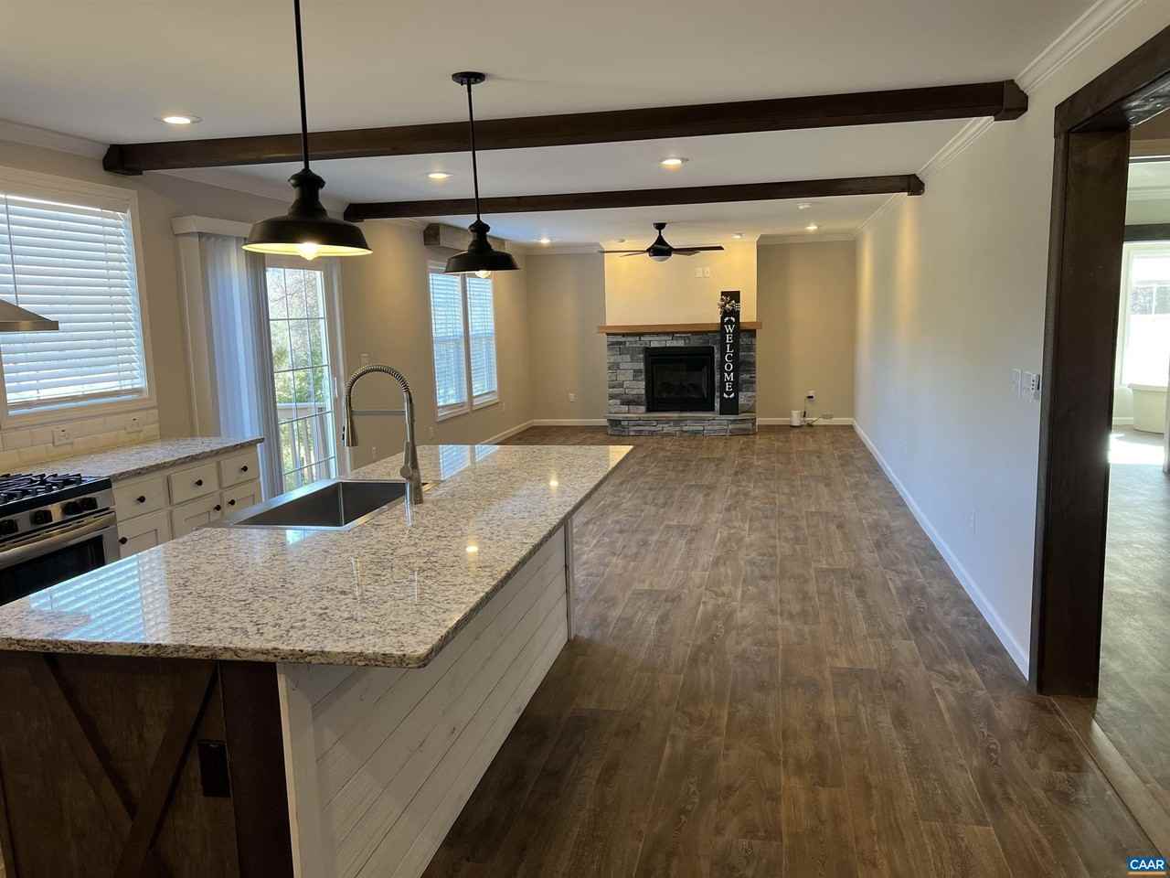 3123 Scottsville Rd - Photo 3 of 22