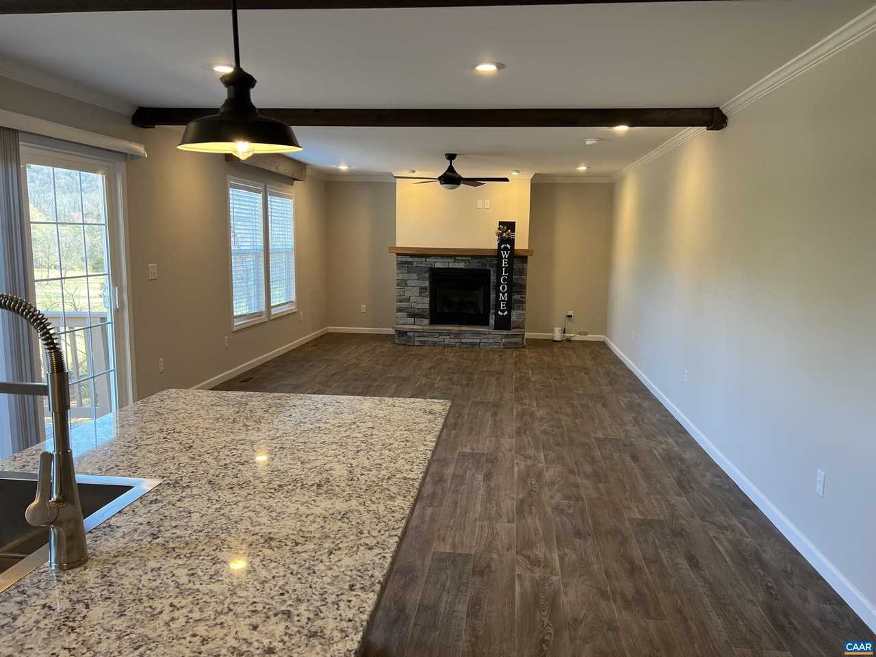 3123 Scottsville Rd - Photo 5 of 22