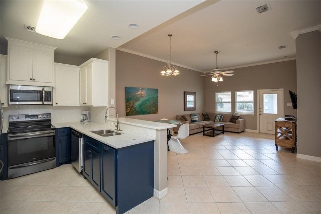 2915 S 11th St Unit 202 #202 - Photo 5 of 17