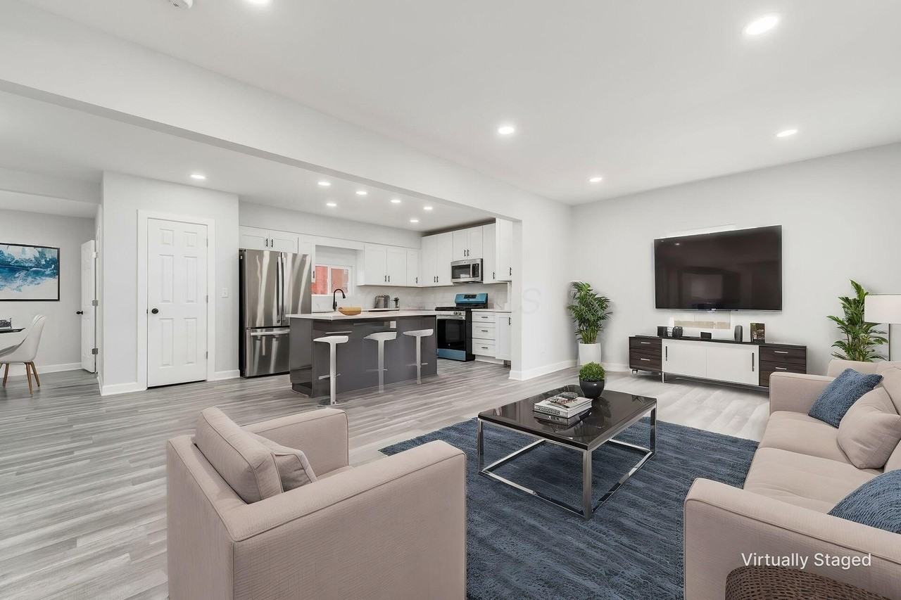 905 Carpenter Street