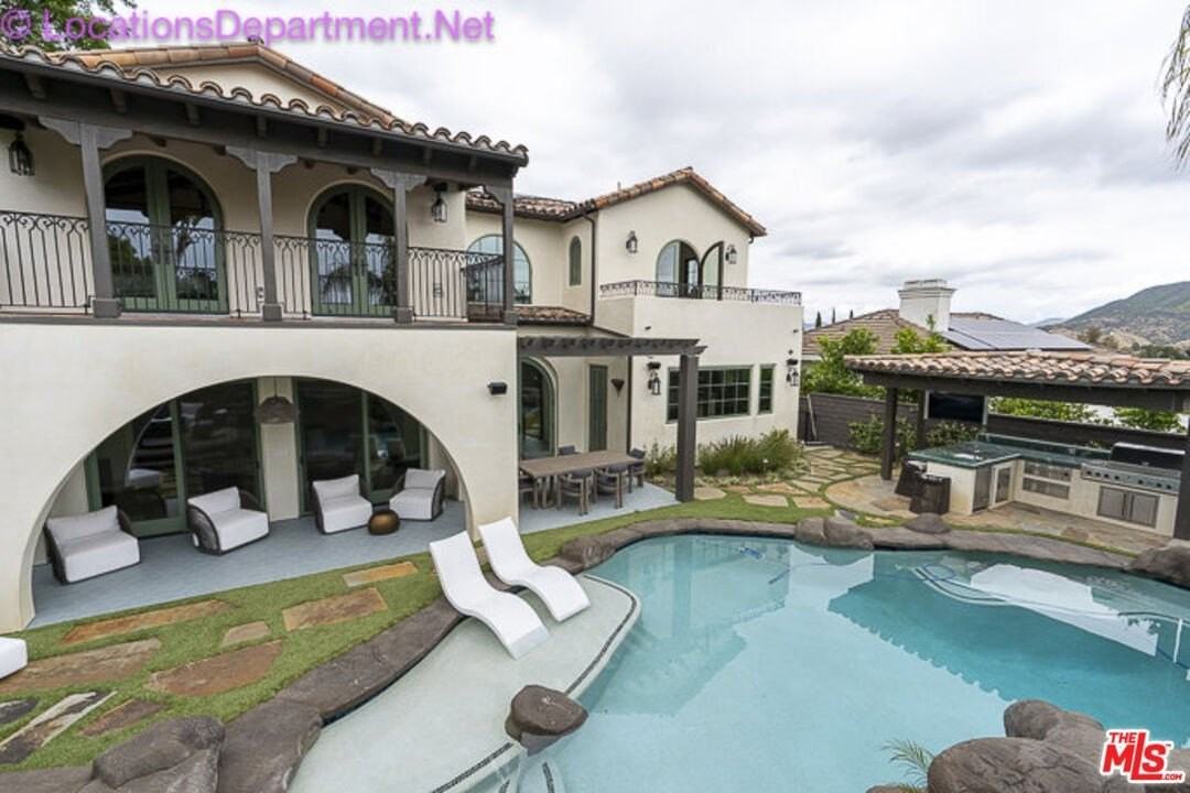 5861 Ridgebrook Drive - Photo 2 of 42