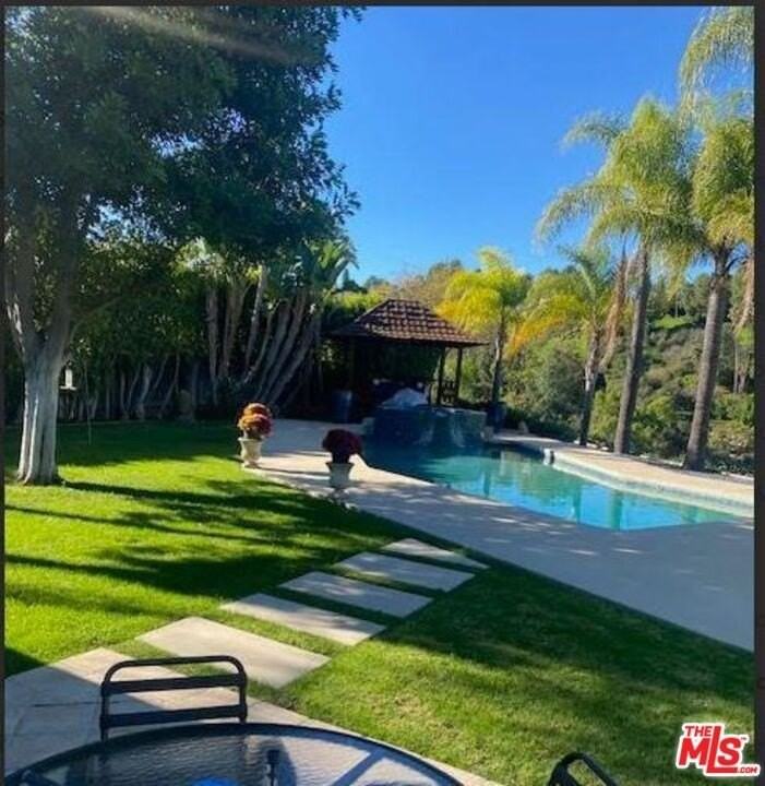 3761 Sheridge Drive - Photo 2 of 3