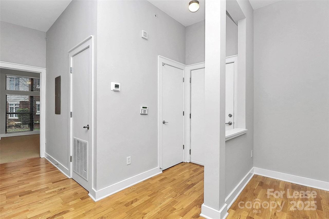 712 North Davidson Street - Photo 5 of 30