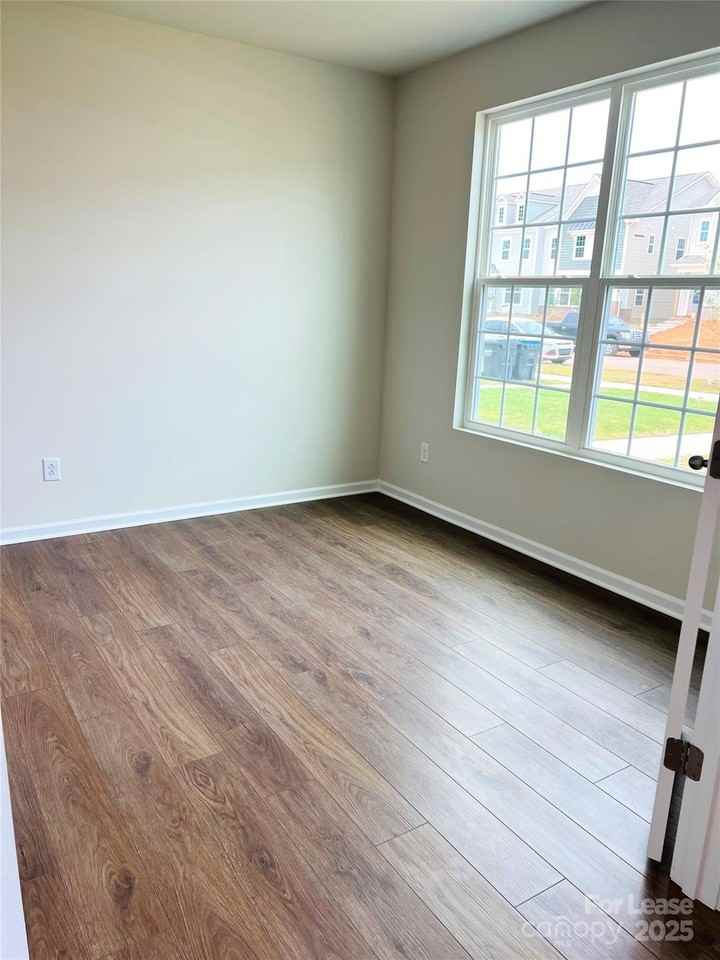 15753 Country House St - Photo 4 of 8