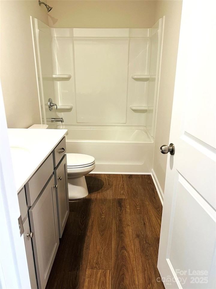 15753 Country House St - Photo 5 of 8