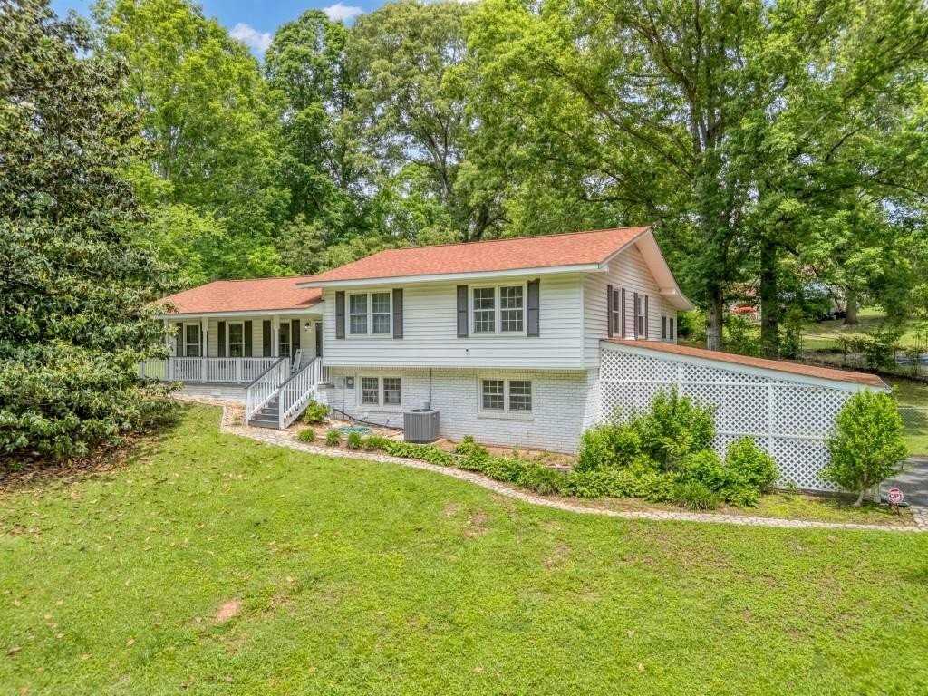 83 Summit Ridge Circle Southeast