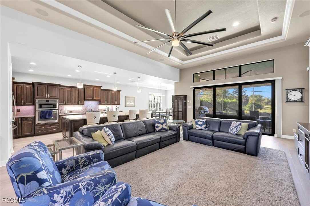 23273 Salinas Way - Photo 4 of 43