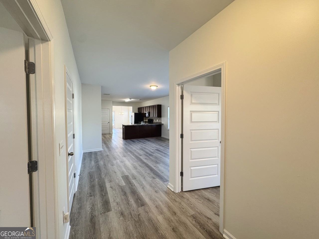 214 N Dogwood St - Photo 7 of 29