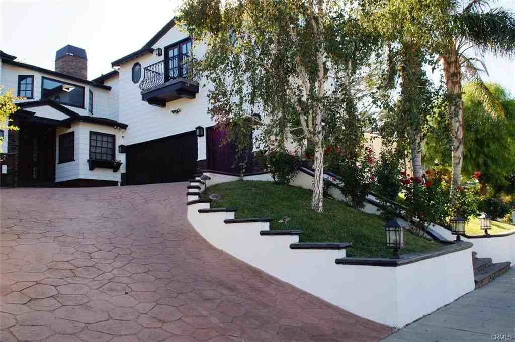 5235 San Feliciano Dr - Photo 6 of 7