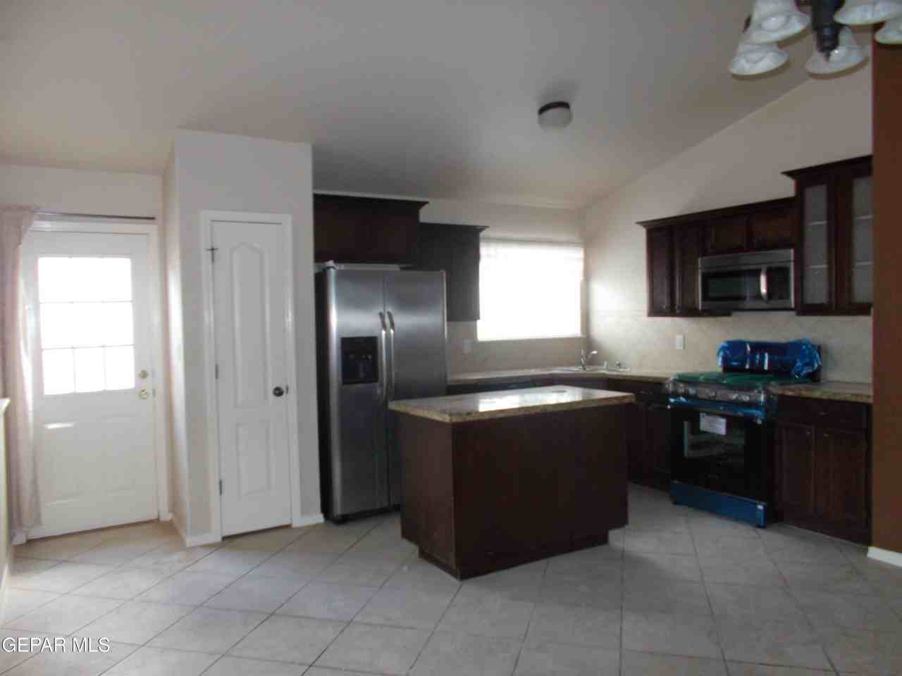 749 Desert Sage Dr - Photo 3 of 22