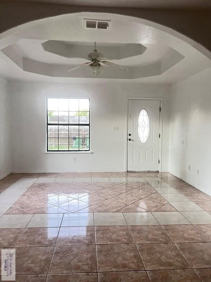 4318 Waco Rd #1 - Photo 2 of 7