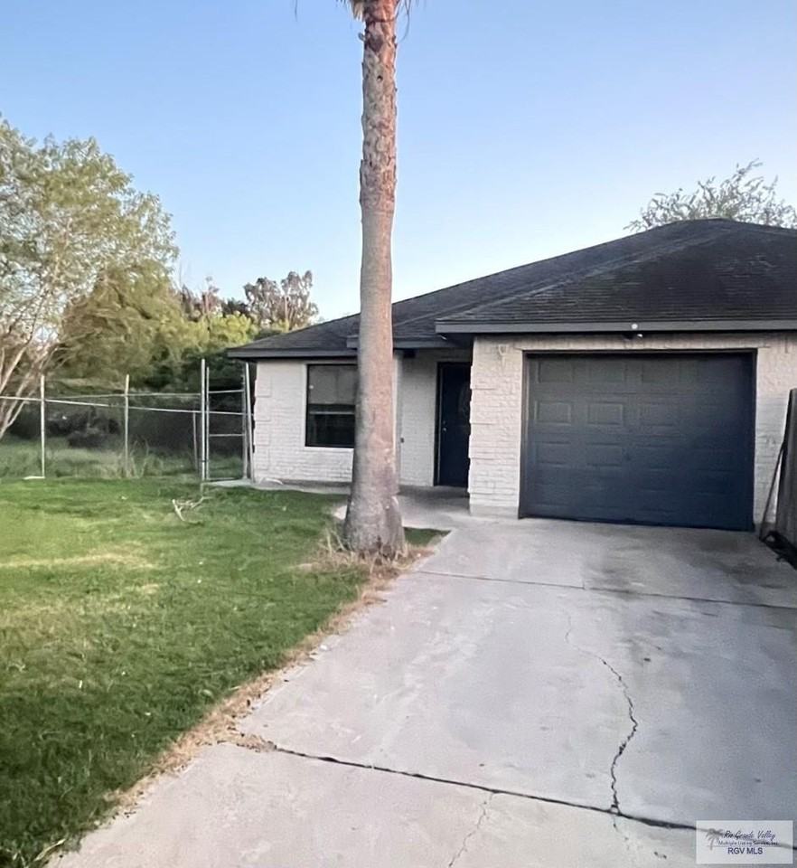 4318 Waco Rd #1 - Photo 4 of 7