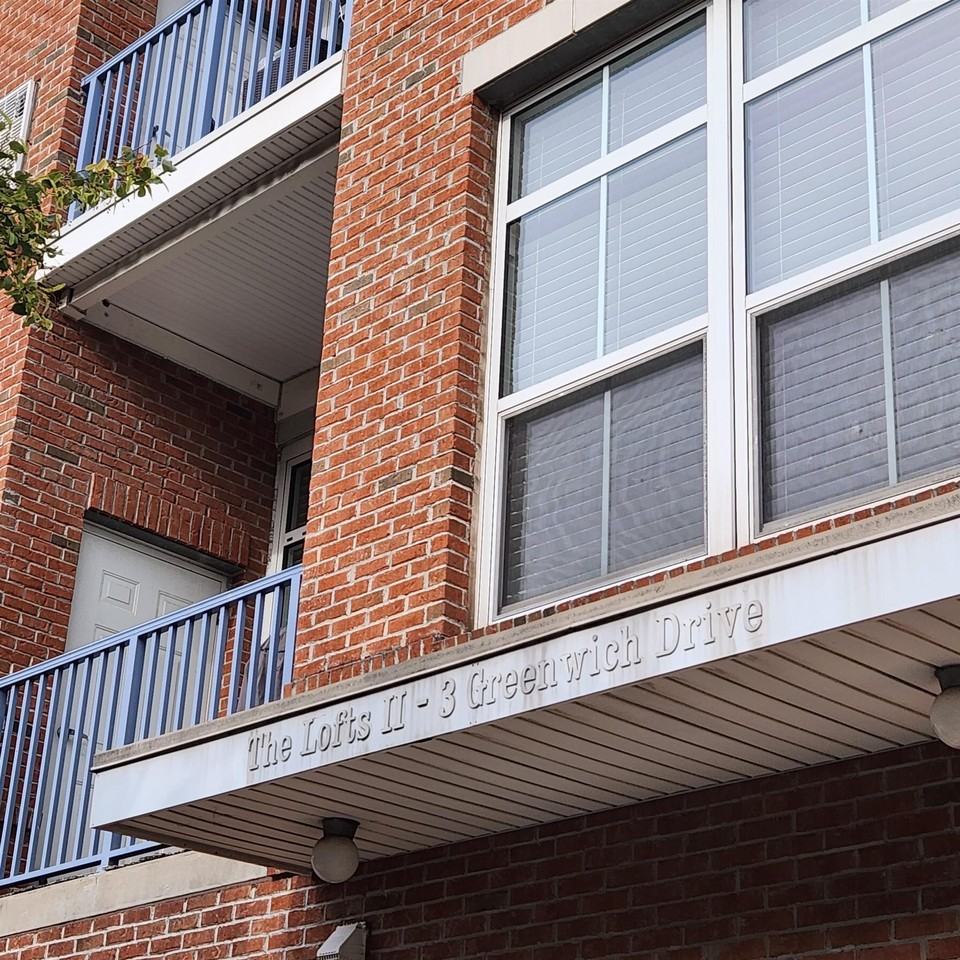 3 Greenwich Drive #86 - Photo 4 of 18