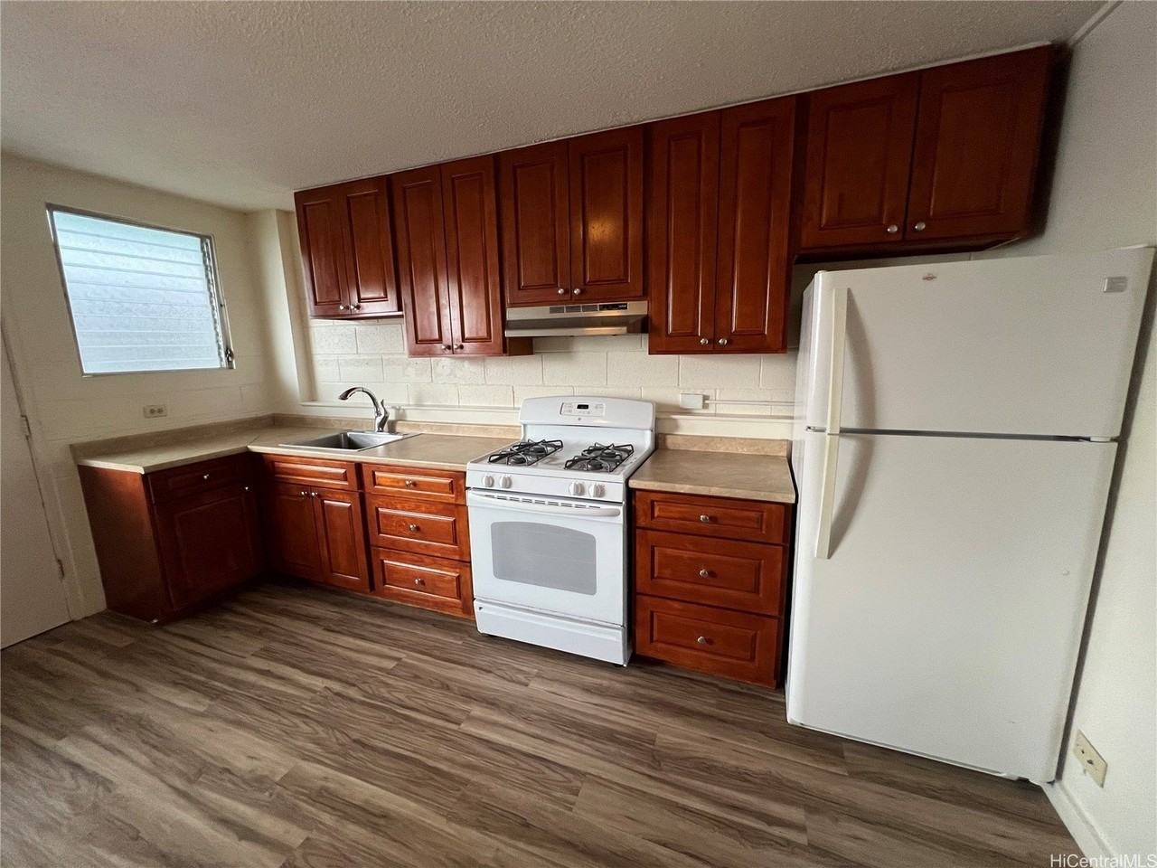 3121 Herbert Street #101 - Photo 5 of 6