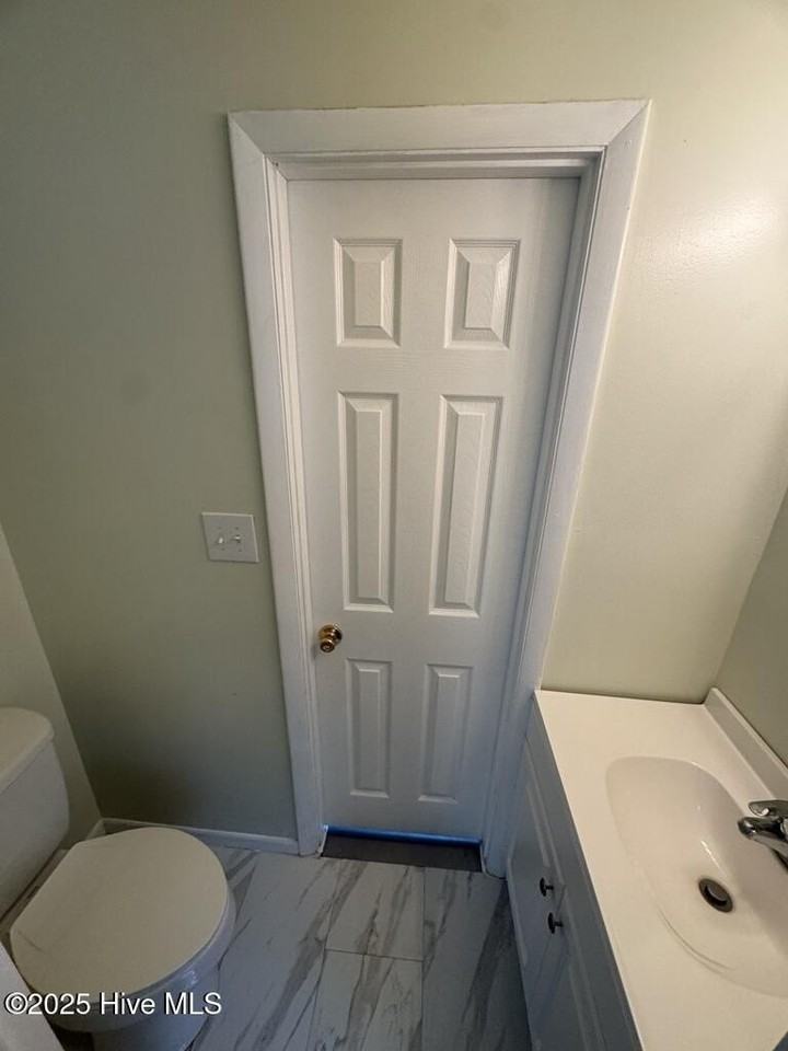 123 Arthur Ct - Photo 7 of 13