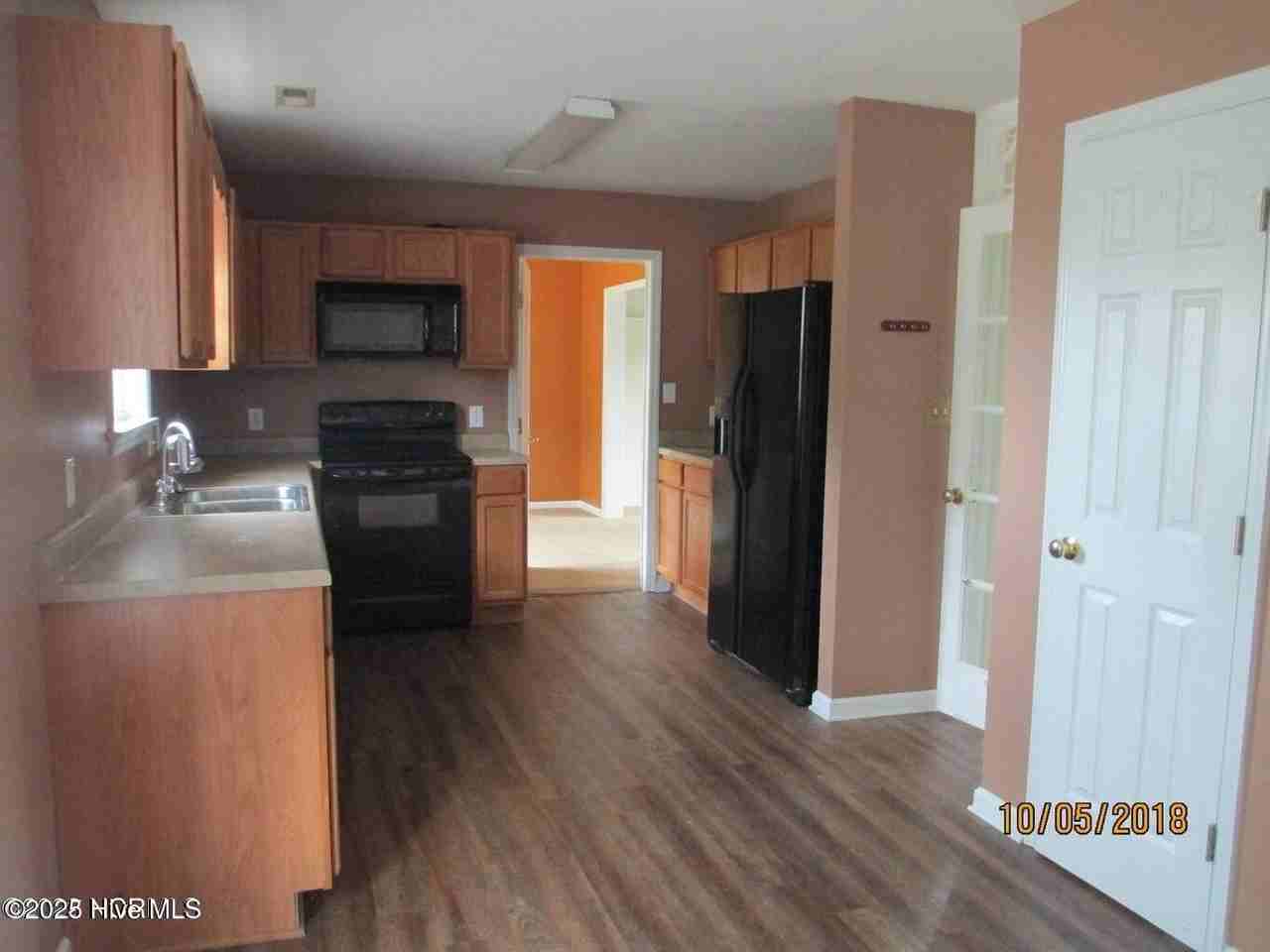 102 White Stone Ct - Photo 4 of 16