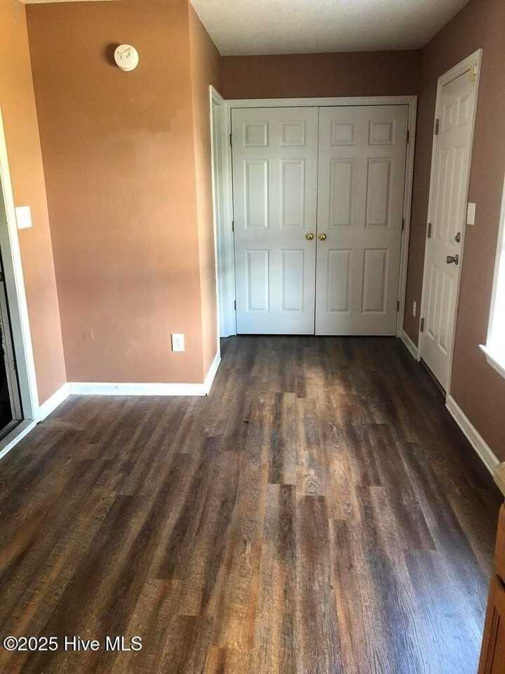 102 White Stone Ct - Photo 6 of 16