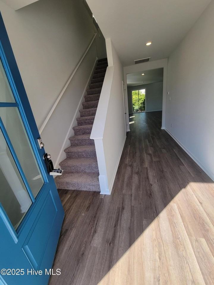 302 Red Cedar Drive - Photo 2 of 22