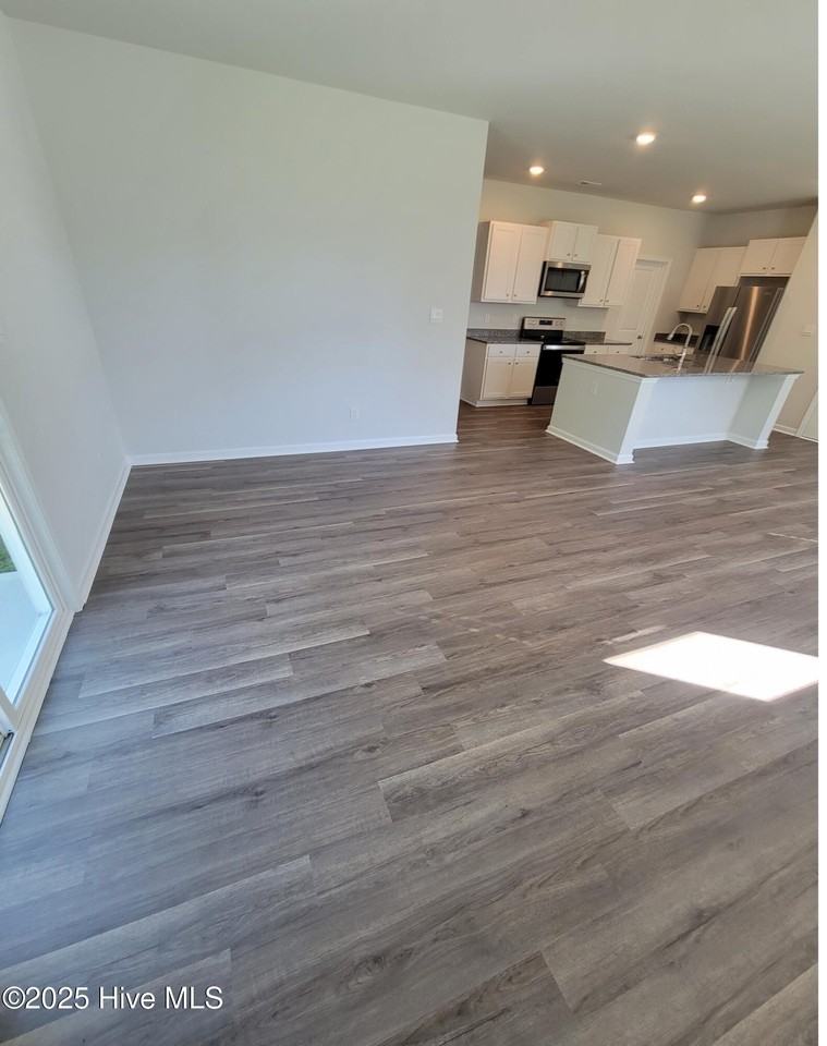 302 Red Cedar Drive - Photo 4 of 22