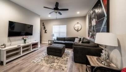 1518 Avenue W - Photo 4 of 24