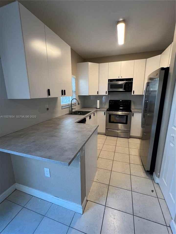 4104 Ne 24th Dr #4104 - Photo 3 of 15