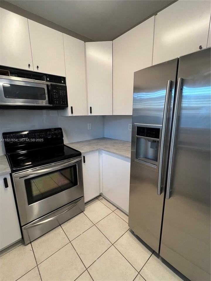 4104 Ne 24th Dr #4104 - Photo 4 of 15