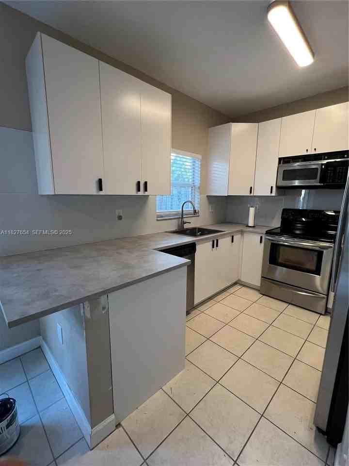 4104 Ne 24th Dr #4104 - Photo 5 of 15