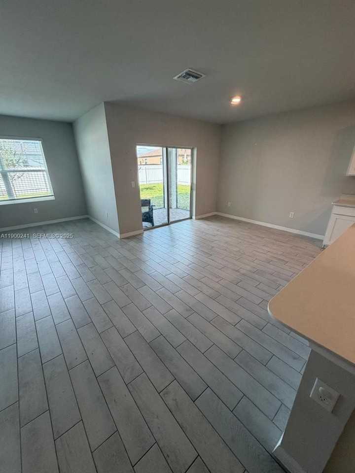 304 304 S El Dorado Blvd - Photo 6 of 31