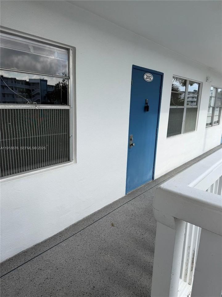 2052 Exeter C #2052 - Photo 4 of 35