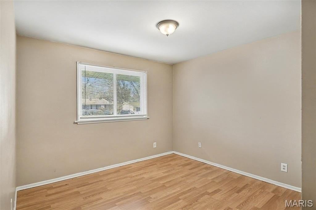 1040 Bluefield Dr - Photo 4 of 10