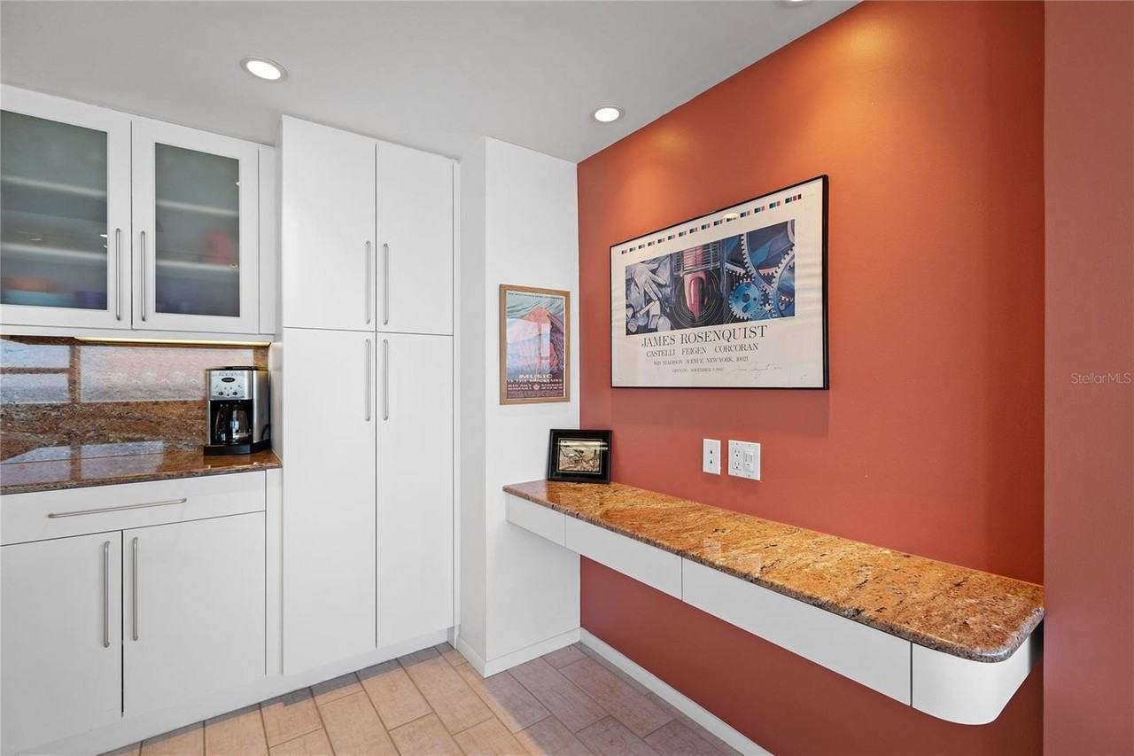 601 Longboat Club Rd #902S - Photo 7 of 50