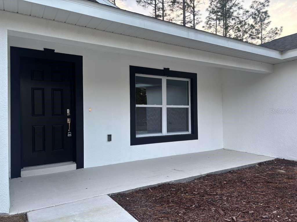 1884 W Quaker Ln - Photo 6 of 38