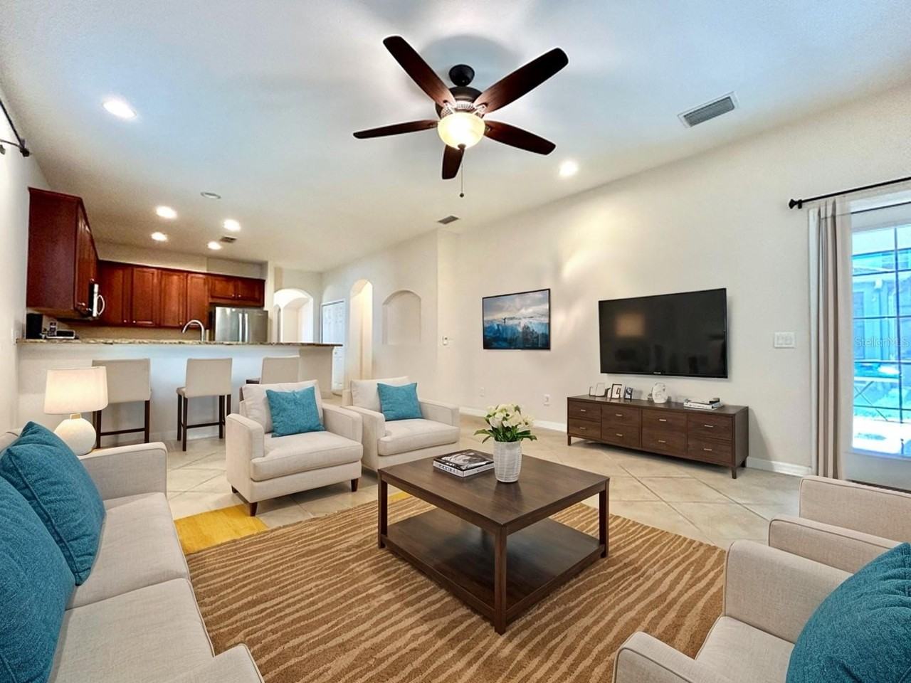 11210 Roseate Dr - Photo 4 of 50